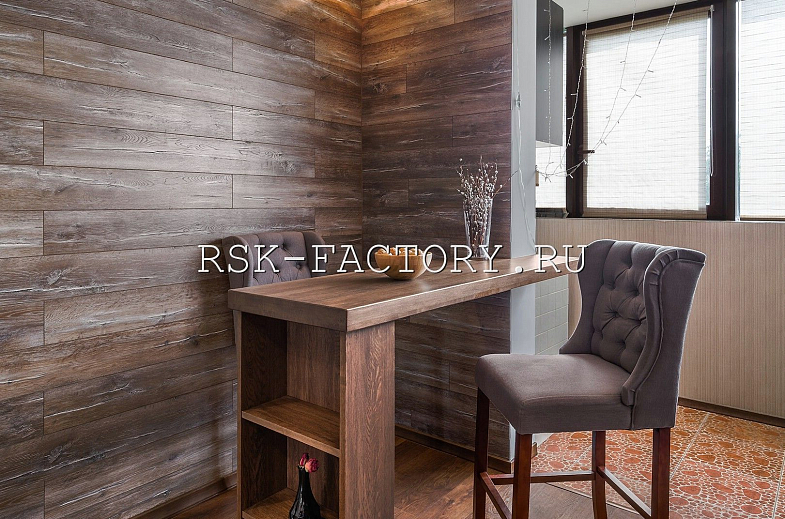 Барная стойка с полками. Работы компании РСК Интерьер.